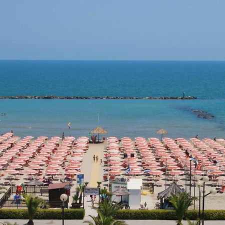 Villa Luigi Hotel & Restaurant Nuova Gestione Villa Rosa Di Martinsicuro Εξωτερικό φωτογραφία