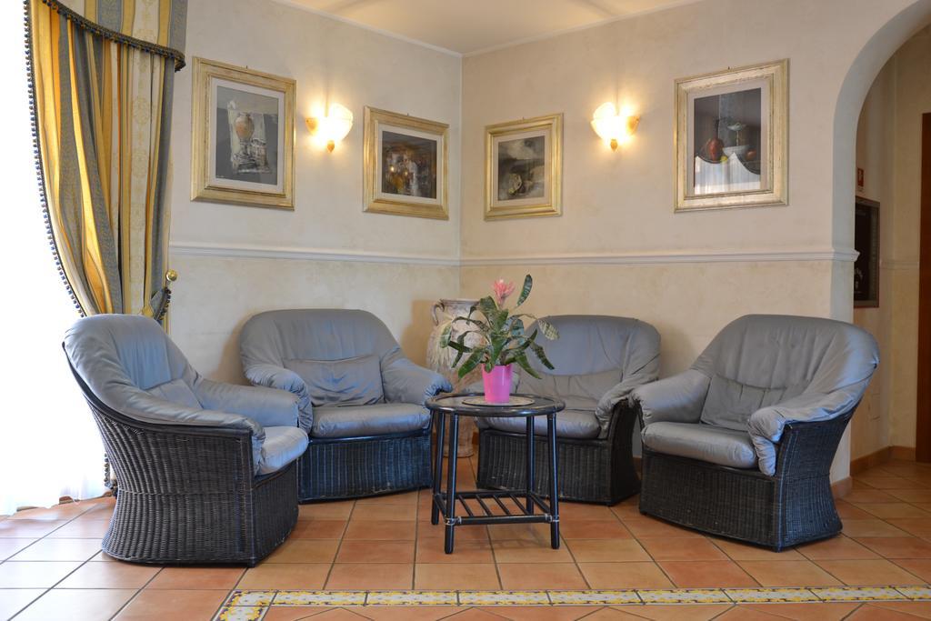 Villa Luigi Hotel & Restaurant Nuova Gestione Villa Rosa Di Martinsicuro Εξωτερικό φωτογραφία