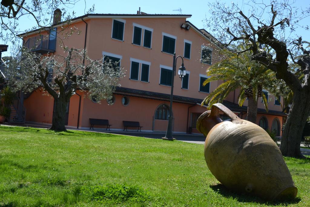 Villa Luigi Hotel & Restaurant Nuova Gestione Villa Rosa Di Martinsicuro Εξωτερικό φωτογραφία