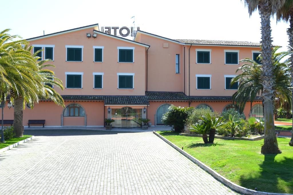 Villa Luigi Hotel & Restaurant Nuova Gestione Villa Rosa Di Martinsicuro Εξωτερικό φωτογραφία