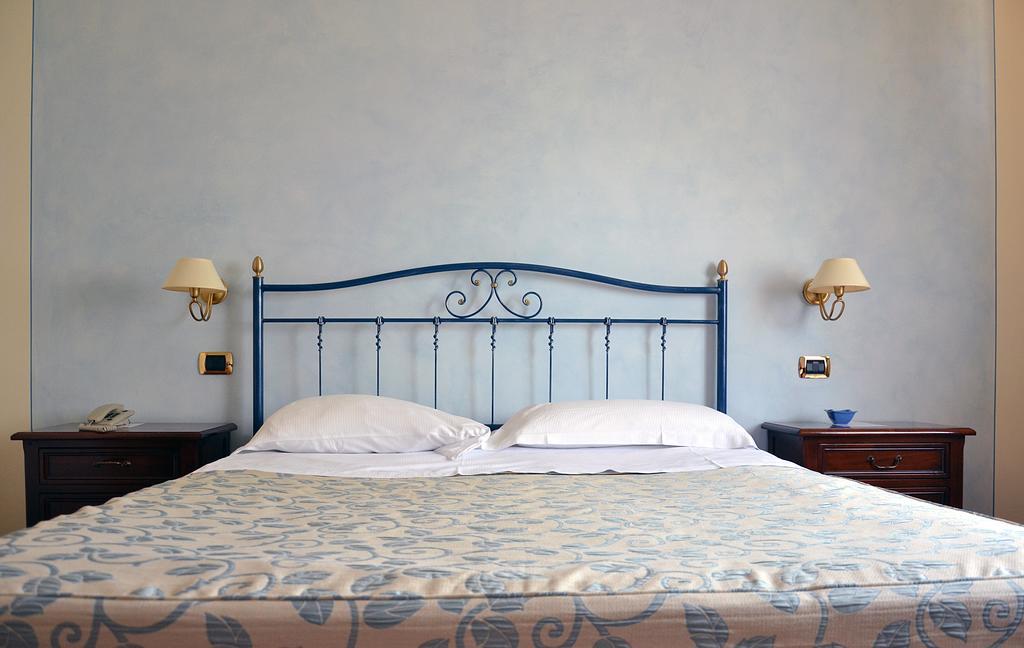 Villa Luigi Hotel & Restaurant Nuova Gestione Villa Rosa Di Martinsicuro Δωμάτιο φωτογραφία