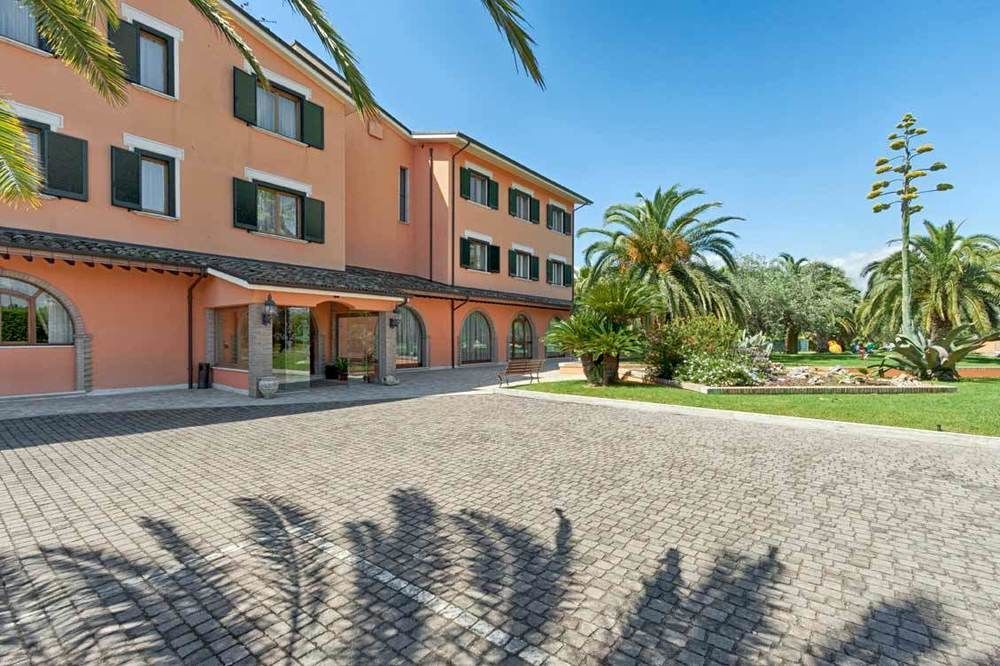 Villa Luigi Hotel & Restaurant Nuova Gestione Villa Rosa Di Martinsicuro Εξωτερικό φωτογραφία