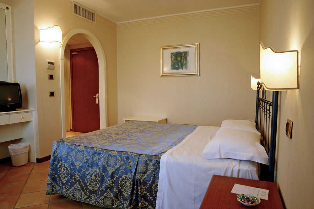 Villa Luigi Hotel & Restaurant Nuova Gestione Villa Rosa Di Martinsicuro Εξωτερικό φωτογραφία