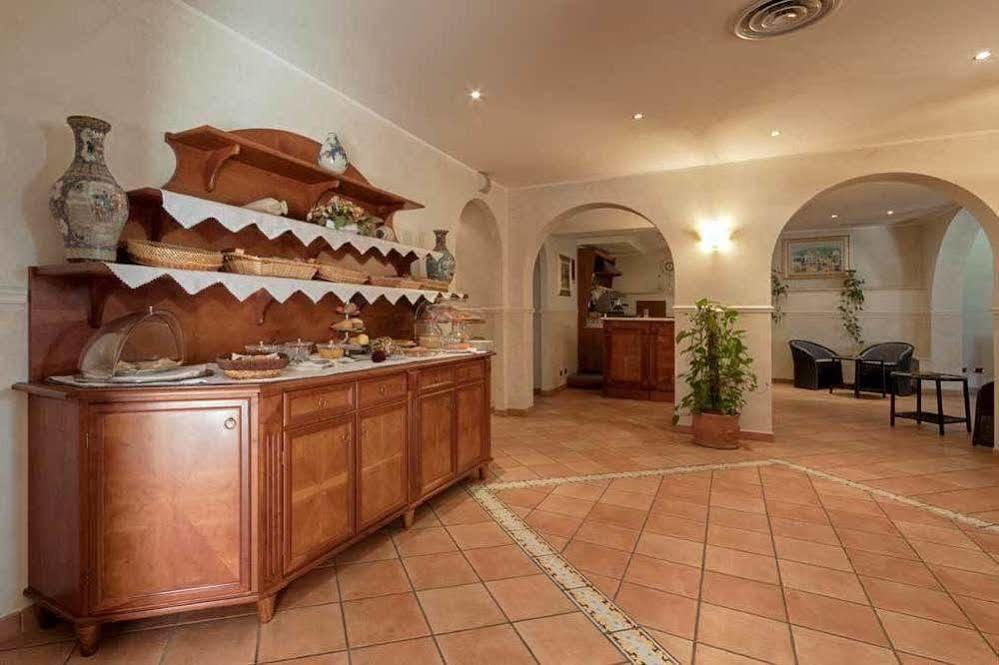 Villa Luigi Hotel & Restaurant Nuova Gestione Villa Rosa Di Martinsicuro Εξωτερικό φωτογραφία